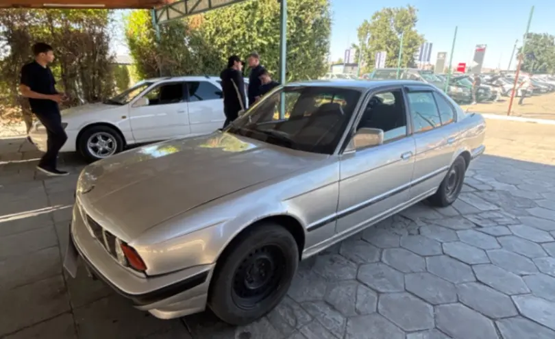 BMW 5 серии 1990 года за 1 800 000 тг. в Талдыкорган