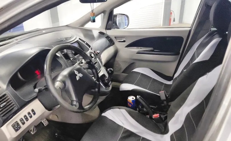 Mitsubishi Grandis 2011 года за 4 400 000 тг. в Астана фото 5