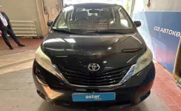 Toyota Sienna 2013 года за 12 000 000 тг. в Астана фото 2
