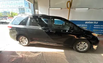 Toyota Sienna 2013 года за 12 000 000 тг. в Астана фото 4