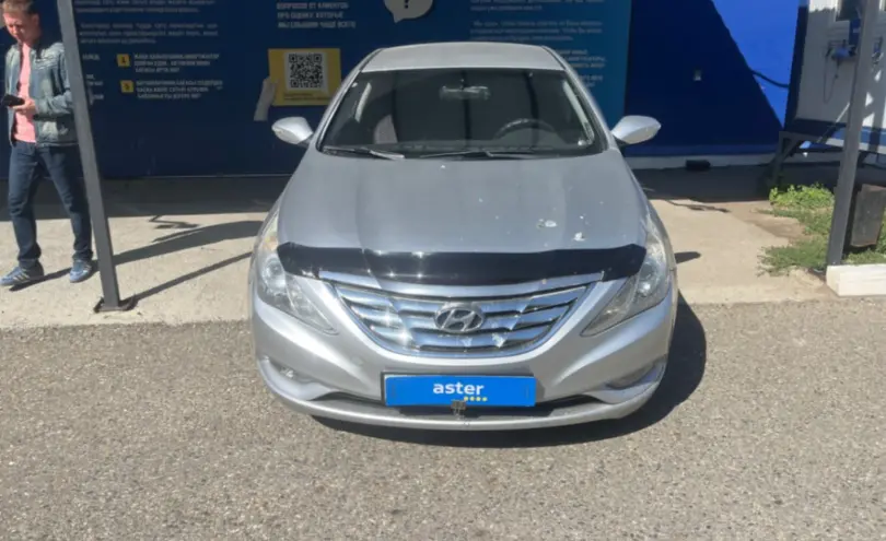 Hyundai Sonata 2010 года за 5 500 000 тг. в Усть-Каменогорск фото 2