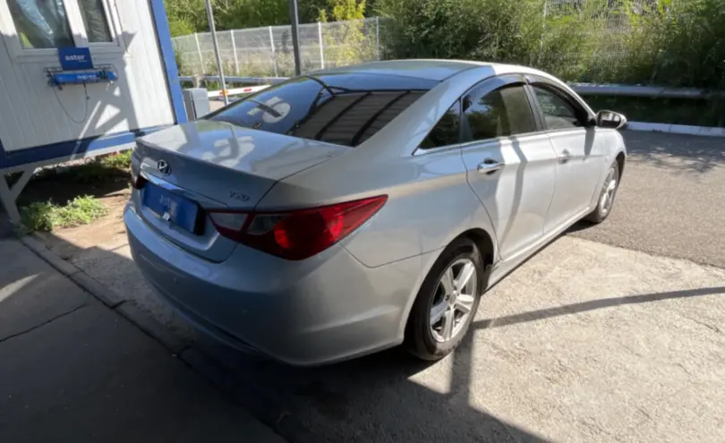 Hyundai Sonata 2010 года за 5 500 000 тг. в Усть-Каменогорск фото 5