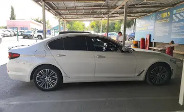 BMW 5 серии 2018 года за 15 000 000 тг. в Алматы фото 4