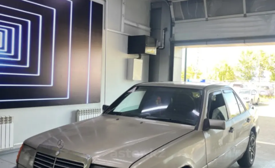 Mercedes-Benz W124 1992 года за 1 500 000 тг. в Павлодар