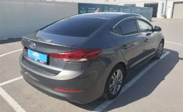 Hyundai Elantra 2018 года за 7 000 000 тг. в Шымкент