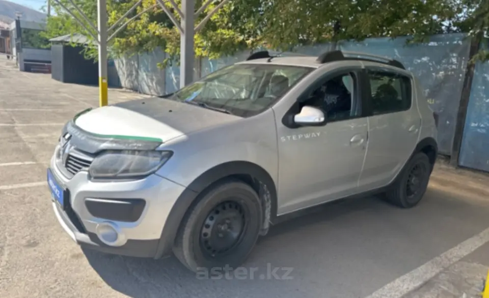 Renault Sandero 2015 года за 2 800 000 тг. в Алматы