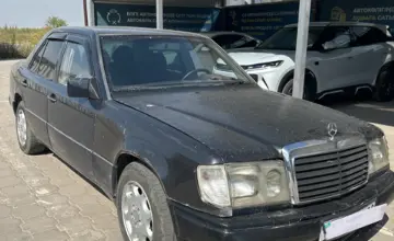 Mercedes-Benz W124 1991 года за 700 000 тг. в Караганда фото 3