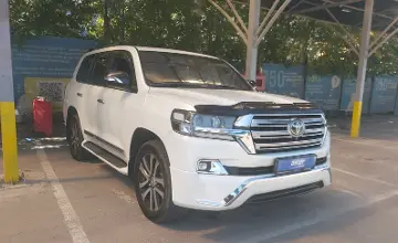 Toyota Land Cruiser 2017 года за 31 500 000 тг. в Алматы фото 2