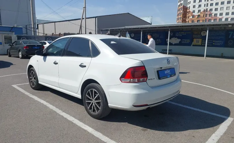 Volkswagen Polo 2017 года за 3 800 000 тг. в Шымкент фото 4