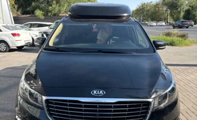 Kia Carnival 2019 года за 15 500 000 тг. в Шымкент фото 2