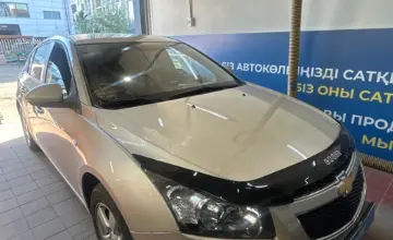 Chevrolet Cruze 2012 года за 3 200 000 тг. в Астана фото 3