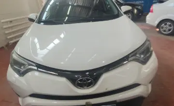 Toyota RAV4 2019 года за 10 000 000 тг. в Астана фото 2