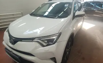Toyota RAV4 2019 года за 10 000 000 тг. в Астана фото 1