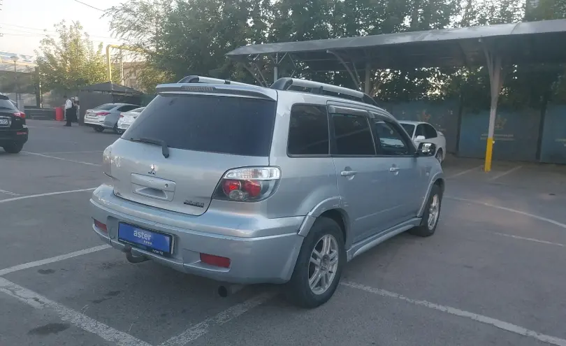 Mitsubishi Outlander 2005 года за 3 000 000 тг. в Алматы фото 3