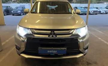 Mitsubishi Outlander 2019 года за 9 500 000 тг. в Алматы фото 2