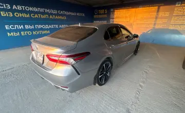 Toyota Camry 2019 года за 11 000 000 тг. в Алматы