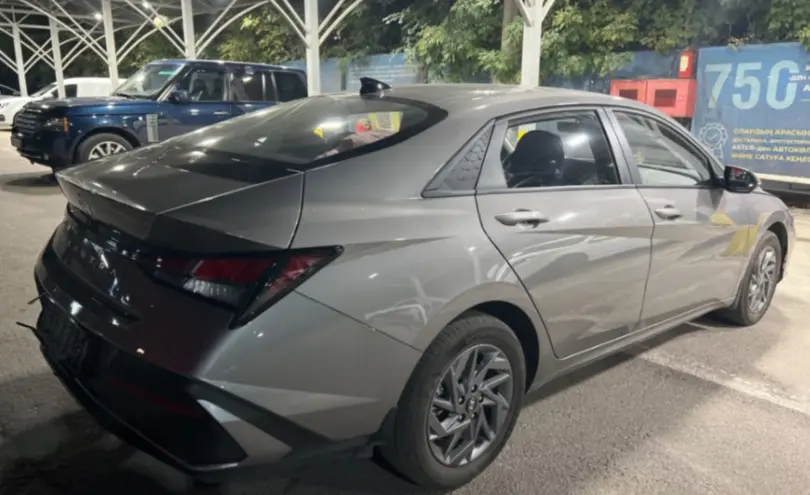 Hyundai Elantra 2025 года за 9 500 000 тг. в Алматы фото 3