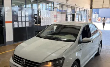 Volkswagen Polo 2017 года за 6 500 000 тг. в Караганда фото 1