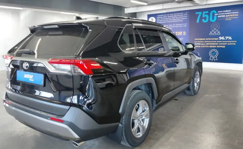 Toyota RAV4 2023 года за 15 000 000 тг. в Астана фото 3