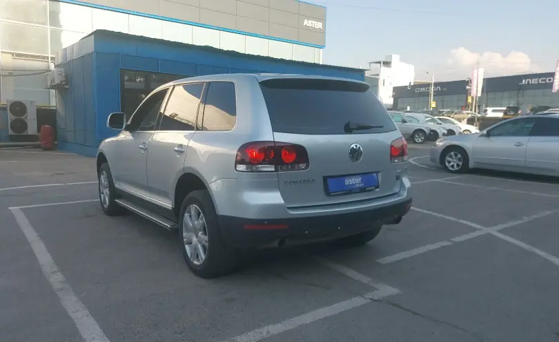 Volkswagen Touareg 2007 года за 7 000 000 тг. в Алматы фото 4