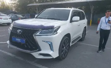 Lexus LX 2018 года за 35 000 000 тг. в Алматы фото 1