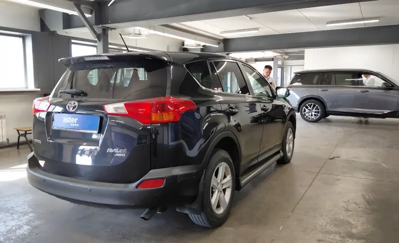 Toyota RAV4 2013 года за 9 000 000 тг. в Астана фото 3