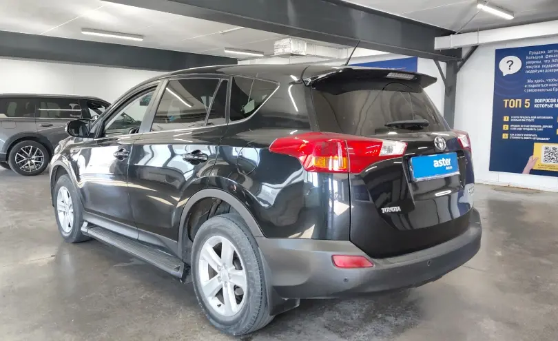 Toyota RAV4 2013 года за 9 000 000 тг. в Астана фото 4