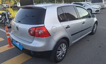 Volkswagen Golf 2004 года за 2 500 000 тг. в Астана