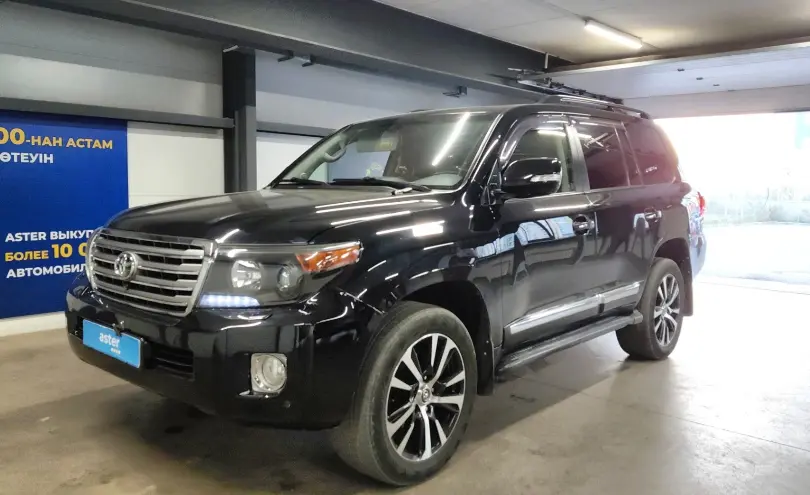 Toyota Land Cruiser 2013 года за 20 000 000 тг. в Астана