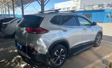 Chevrolet Tracker 2024 года за 9 000 000 тг. в Алматы фото 3