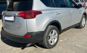 Toyota RAV4 2014 года за 8 800 000 тг. в Караганда