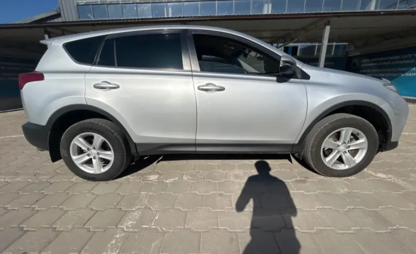 Toyota RAV4 2014 года за 8 800 000 тг. в Караганда фото 4