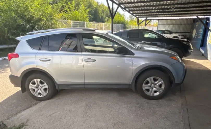 Toyota RAV4 2014 года за 9 600 000 тг. в Усть-Каменогорск фото 4