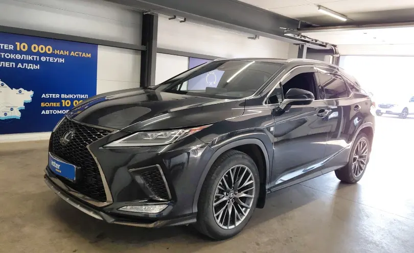 Lexus RX 2019 года за 20 000 000 тг. в Астана