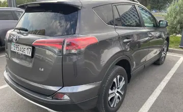 Toyota RAV4 2017 года за 11 000 000 тг. в Шымкент