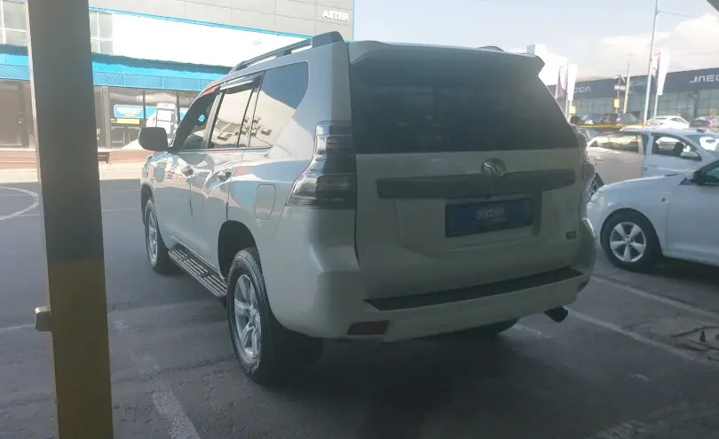 Toyota Land Cruiser Prado 2017 года за 17 500 000 тг. в Алматы фото 4