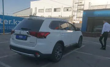Mitsubishi Outlander 2016 года за 8 500 000 тг. в Алматы фото 3