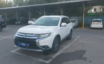 Mitsubishi Outlander 2016 года за 8 500 000 тг. в Алматы фото 1