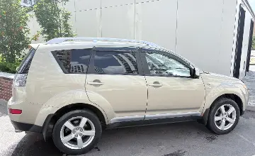 Mitsubishi Outlander 2008 года за 5 500 000 тг. в Астана фото 3