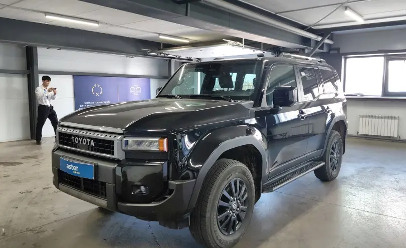 Toyota Land Cruiser Prado 2024 года за 30 000 000 тг. в Астана