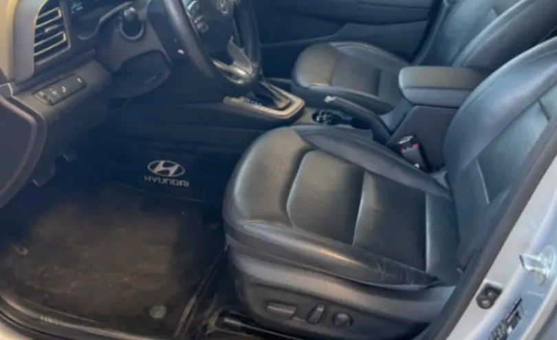 Hyundai Elantra 2020 года за 8 000 000 тг. в Алматы фото 5