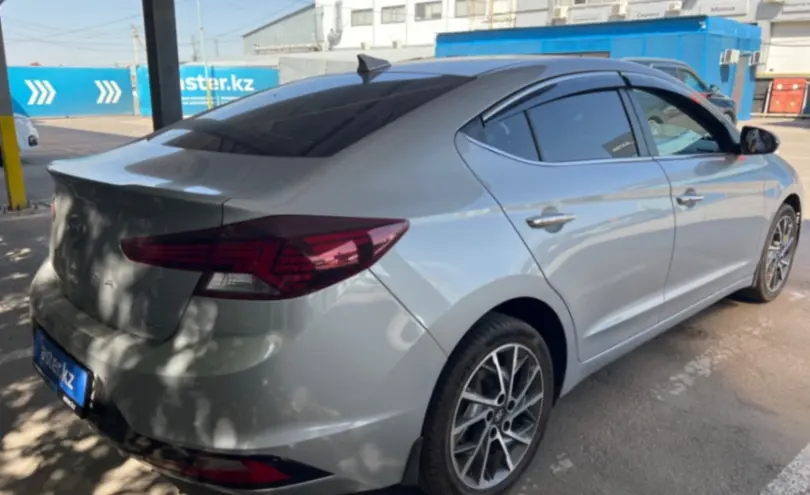 Hyundai Elantra 2020 года за 8 000 000 тг. в Алматы фото 3