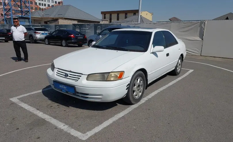 Toyota Camry 1998 года за 3 000 000 тг. в Шымкент фото 1