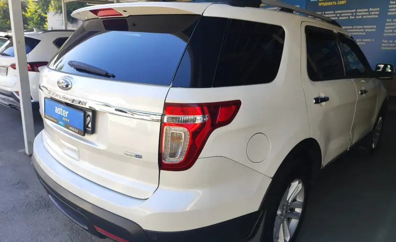 Ford Explorer 2014 года за 10 000 000 тг. в Алматы фото 5