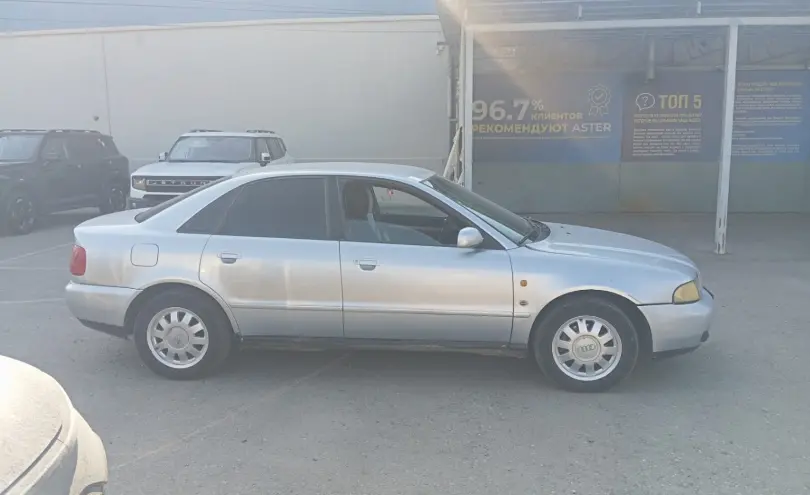 Audi A4 1998 года за 1 500 000 тг. в Тараз фото 4