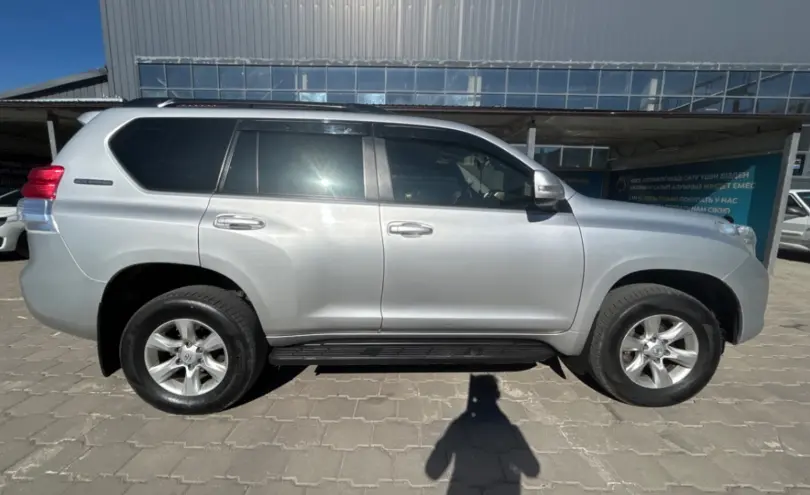 Toyota Land Cruiser Prado 2011 года за 13 000 000 тг. в Караганда фото 4