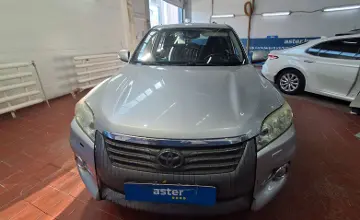 Toyota RAV4 2011 года за 7 000 000 тг. в Астана фото 2