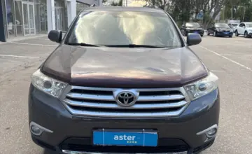 Toyota Highlander 2011 года за 12 000 000 тг. в Актобе фото 2
