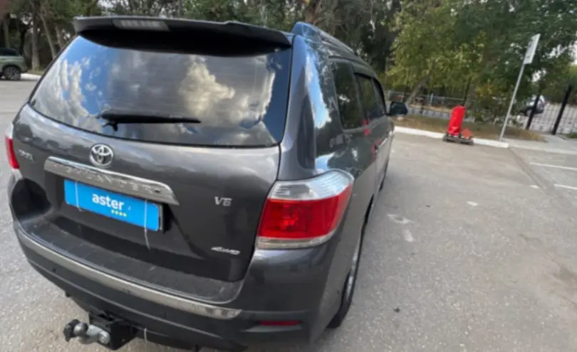 Toyota Highlander 2011 года за 12 000 000 тг. в Актобе фото 5