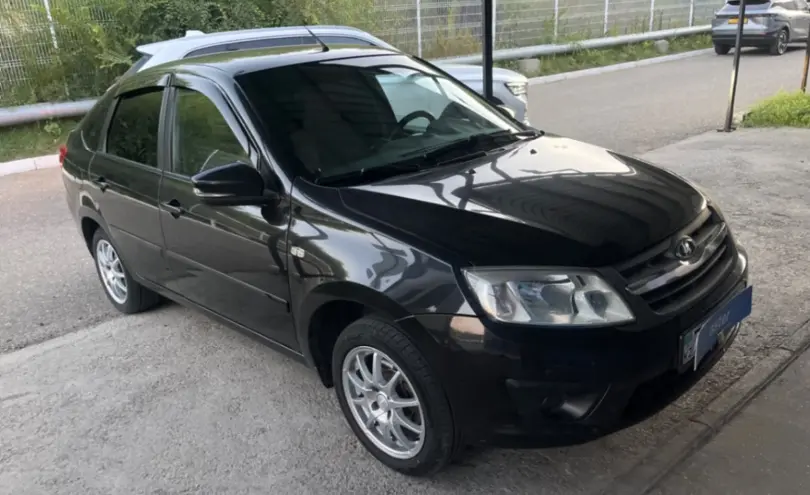 LADA (ВАЗ) Granta 2015 года за 3 500 000 тг. в Усть-Каменогорск фото 3